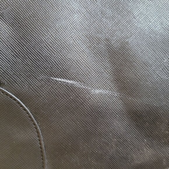 Michael Kors Saffiano Leather Tote Bag With Dual Handles & Silver Hardware - Bla - Picture 11 of 15